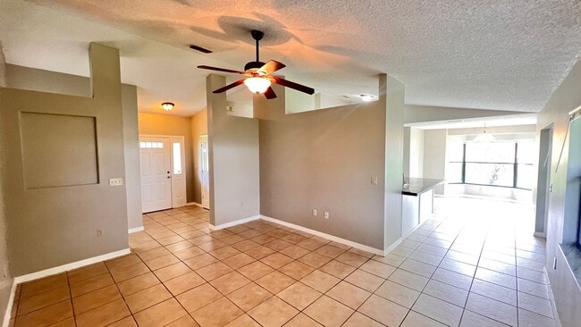 Building Photo - Charming 3 Bedroom, 2 Bathroom Home in Kis...