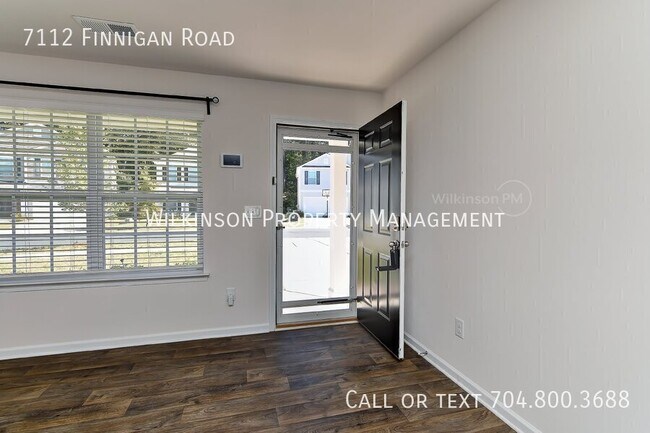 Foto del edificio - 7112 Finnigan Rd