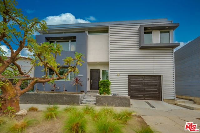 Foto principal - 5951 Pickford St