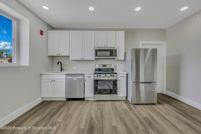 Foto del edificio - 215 Hickory St