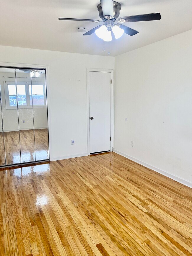 Foto del edificio - 517 Liberty Ave