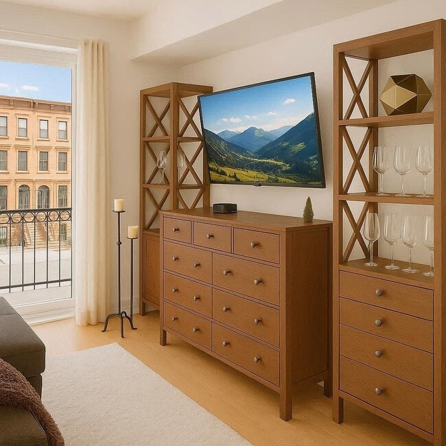 Building Photo - 608 Jefferson St