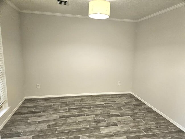 Building Photo - 2611 Burke Rd