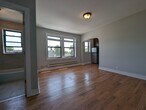 Foto principal - 4542 N Damen Ave