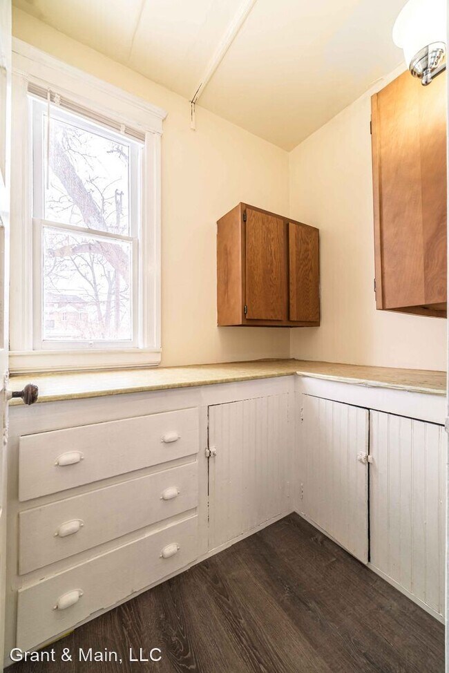 Foto del edificio - 4 br, 1 bath House - 3292 Helen St