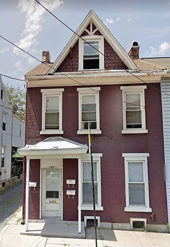 Primary Photo - 129 S 6th St