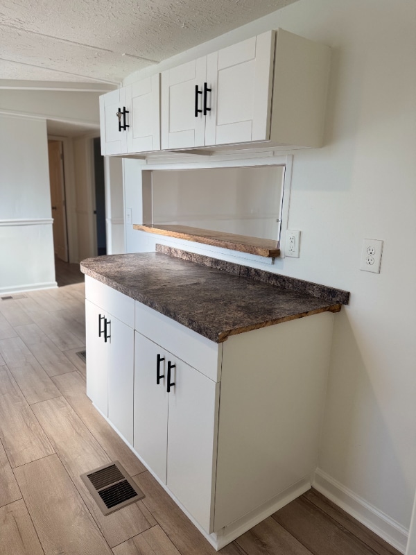 Foto del edificio - 811 Williams Lake Rd