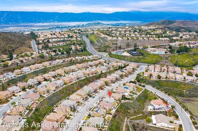 Building Photo - 4 br, 3.5 bath House - 21 Via De La Valle