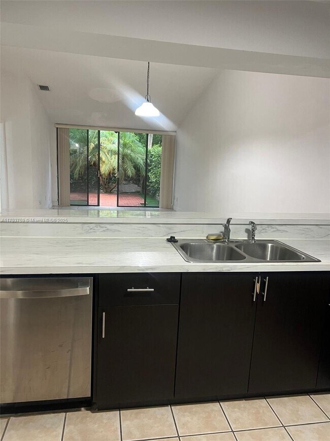 Building Photo - 13301 SW 88th Ter