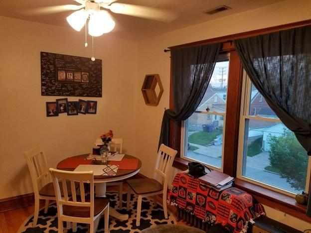 Foto del edificio - 1042 Art Hill Pl