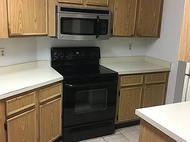 Foto del edificio - 14739 Norwood Oaks Dr