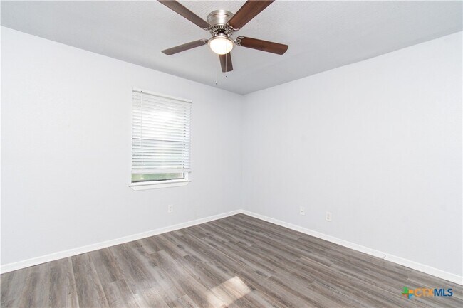 Foto del edificio - 1610 Indian Trail