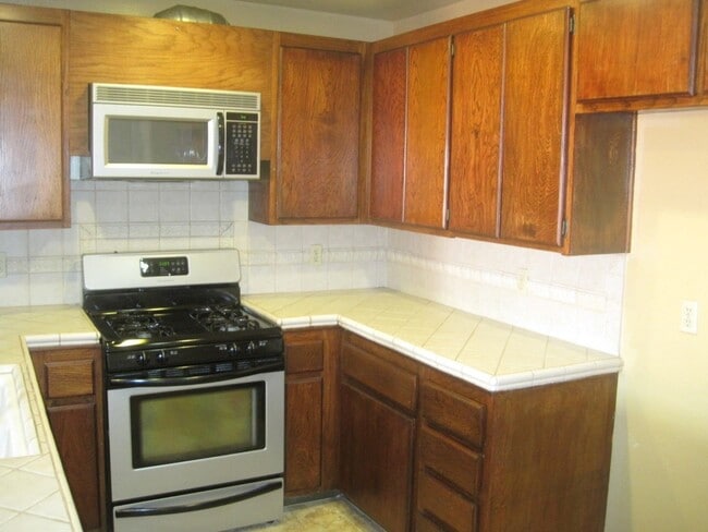 Foto del edificio - 2441 Sylvian Ln