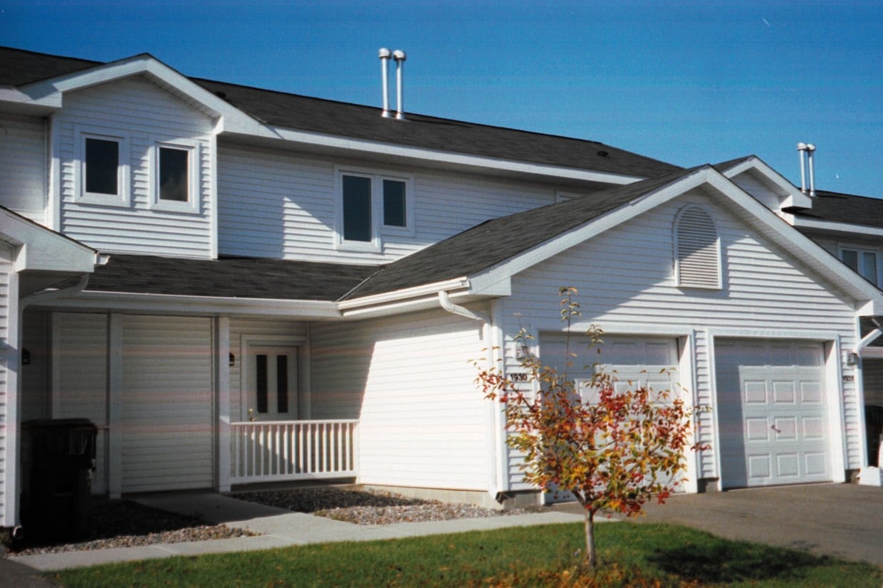Primary Photo - Brookstone Townhomes