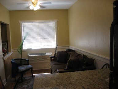 Foto del edificio - 215 Vancouver Ave