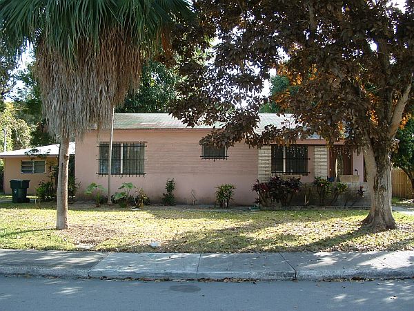 Building Photo - 1012 W Las Olas Blvd