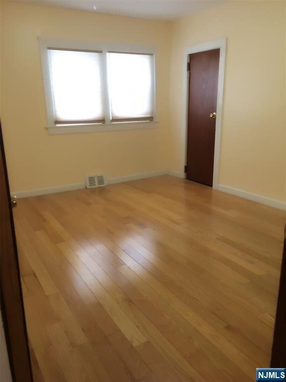 Foto del edificio - 523 W Lookout Ave