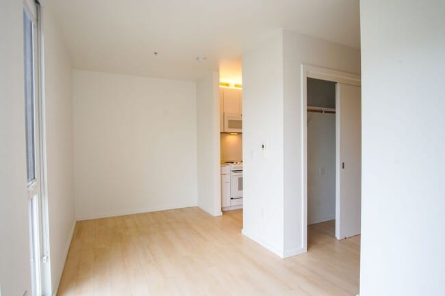 Foto del edificio - Buckman: Light & Bright 1 Bdr with D/W, A/...