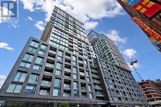 Building Photo - 158 Front St E