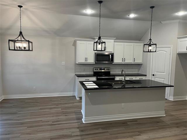 Foto del edificio - 903 Hardaway Ln