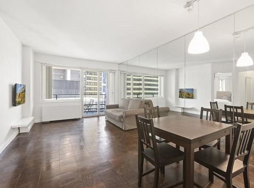 Foto del edificio - 159 W 53rd St
