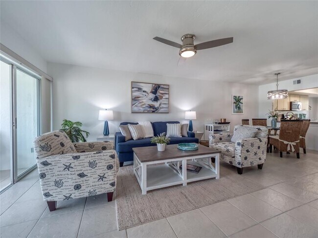 Foto del edificio - 5204 Wedgewood Ln