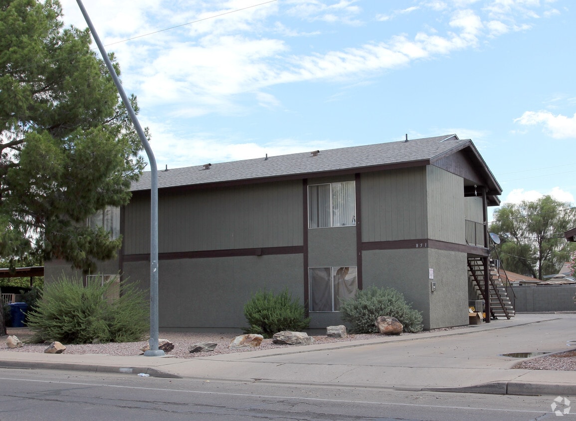 Building Photo - 851 S Horne