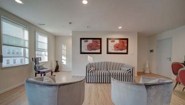 Photo - 820 N 48th St Apartment