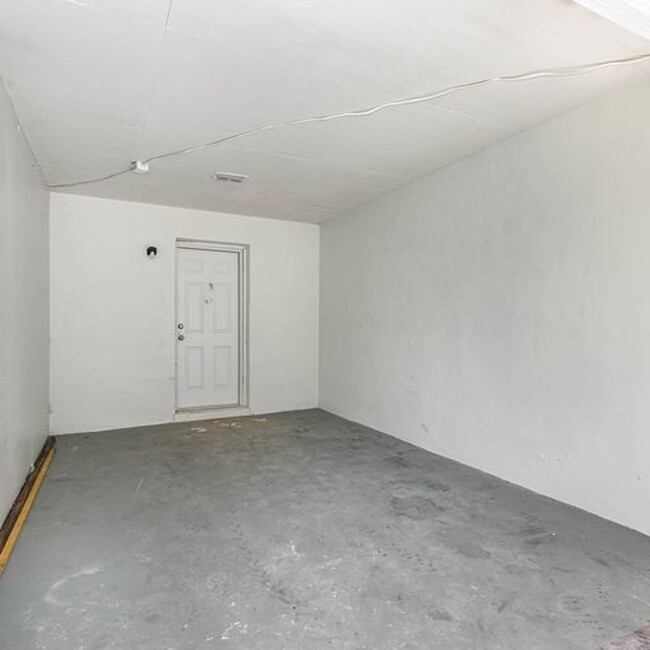 Building Photo - Just Listed - 3 Bedroom Home in Richmond H...