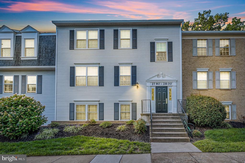 Primary Photo - 2792 Bordeaux Pl