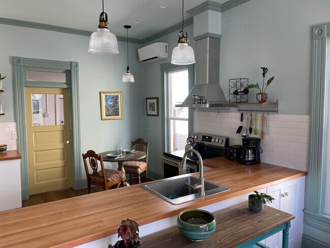 Fotografía del edificio - 3521 NE 8th Ave