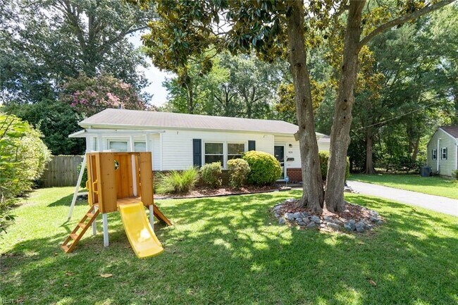 Foto del edificio - 820 Plainsman Ct