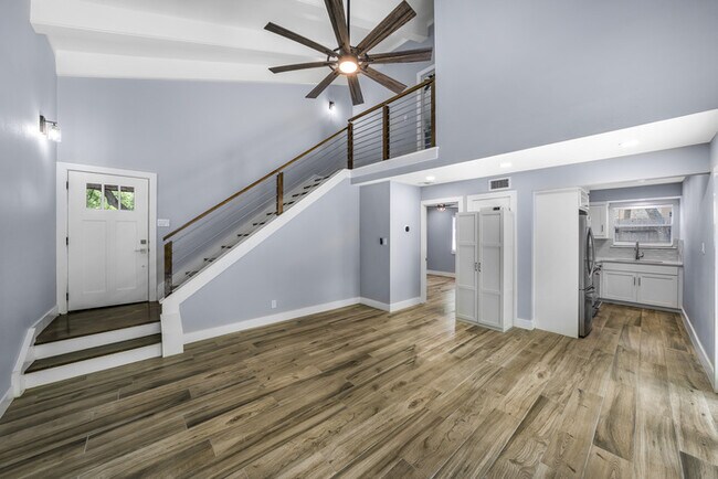 Foto del edificio - 2817 Kinney Oaks Ct