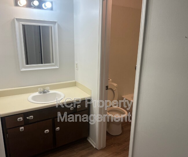 Foto del edificio - 340 W Dogwood St