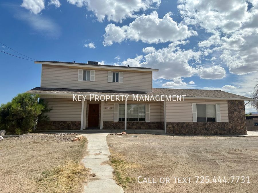 Primary Photo - 4 Bed * Tri-Level House on 1+ Acre