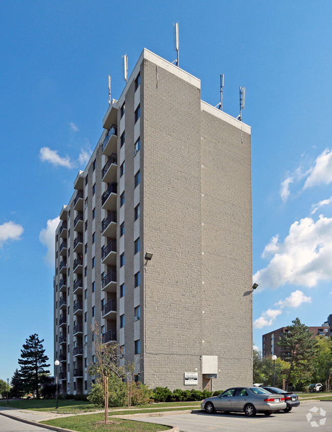 Building Photo - The Chelsea Apartments