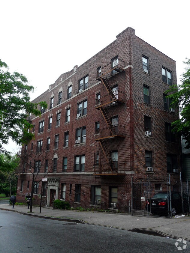 Foto del edificio - 189 E Mosholu Pky