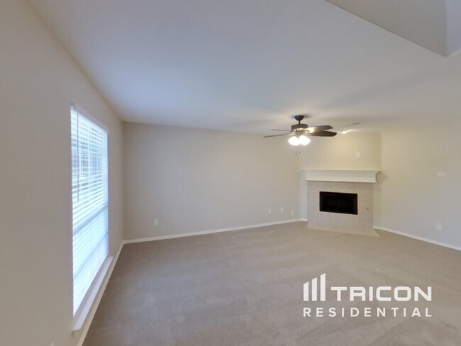 Foto del edificio - 4501 Ashbury Ln