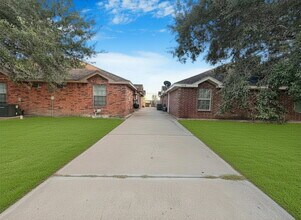 Building Photo - 1308 W Prosperity Dr