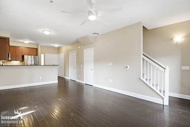 Building Photo - Modern 2Bdm 2Ba Condo in the Heart of Bankers Hill - MI Special