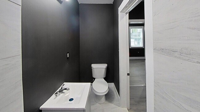Foto del edificio - 860 Birch St
