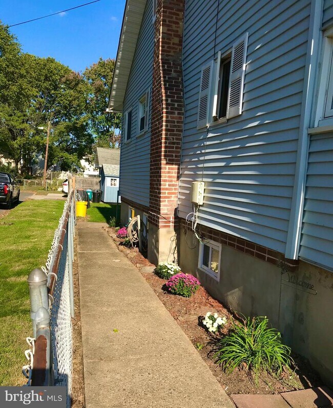 Foto del edificio - 602 Johnston Ave