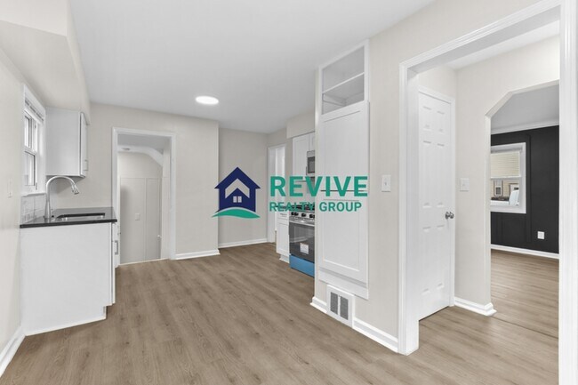 Foto del edificio - 131 Doremus Ave