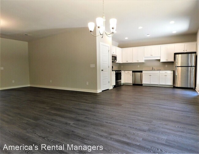 Foto del edificio - 3 br, 2 bath House - 163 Farm Drive