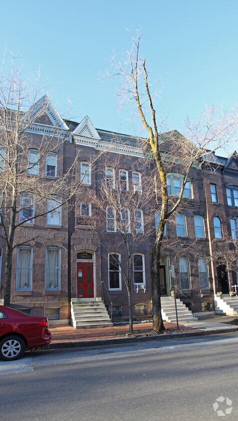 Foto del edificio - 1818 Bolton St