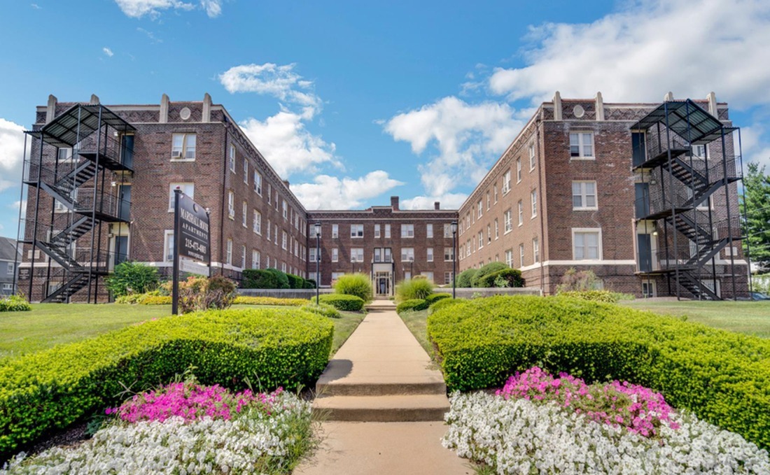 Primary Photo - Marshall House Apartments