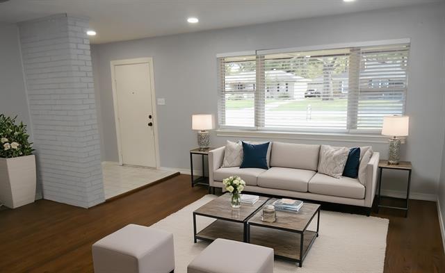 Building Photo - 606 Devonshire Dr