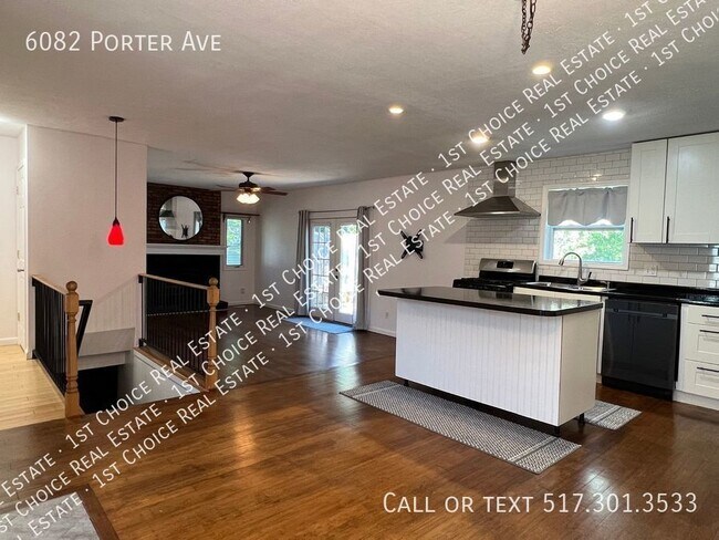 Foto del edificio - 3-BDR 2-BTH House w/ Office, Den, Fenced Y...