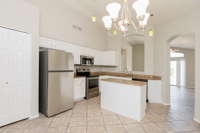 Building Photo - 207 N Tiago Dr