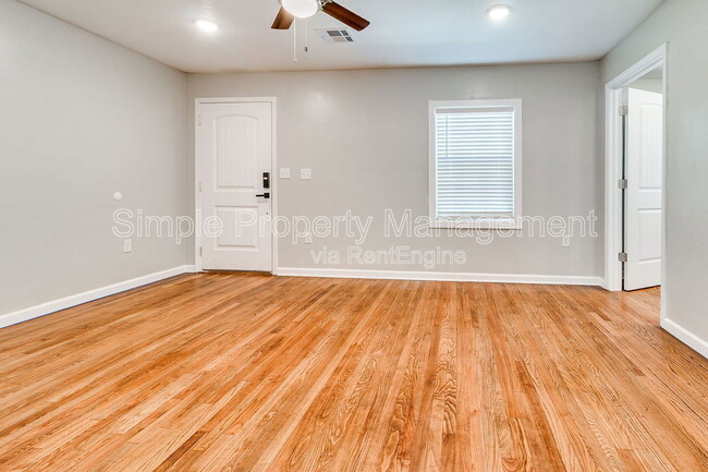 Foto del edificio - 1232 N Independence Ave